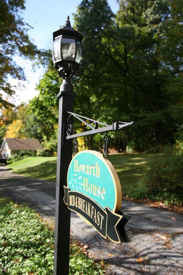 Howarth House Bed And Breakfast Fitchburg Exterior photo
